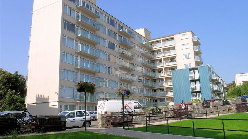 Croft Court 41