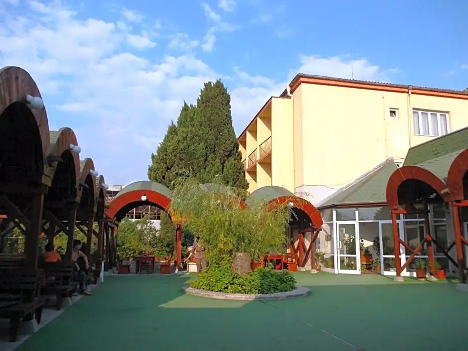 Hotel Briz 3