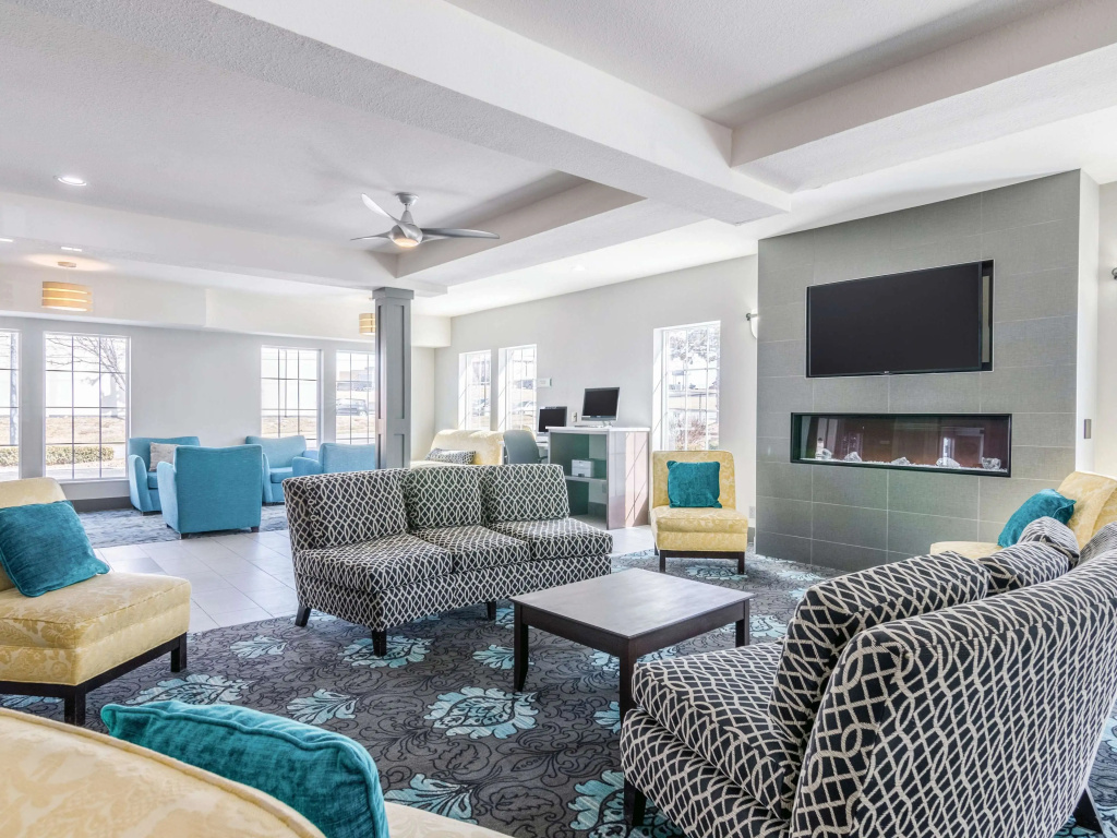 La Quinta by Wyndham Kansas City Airport