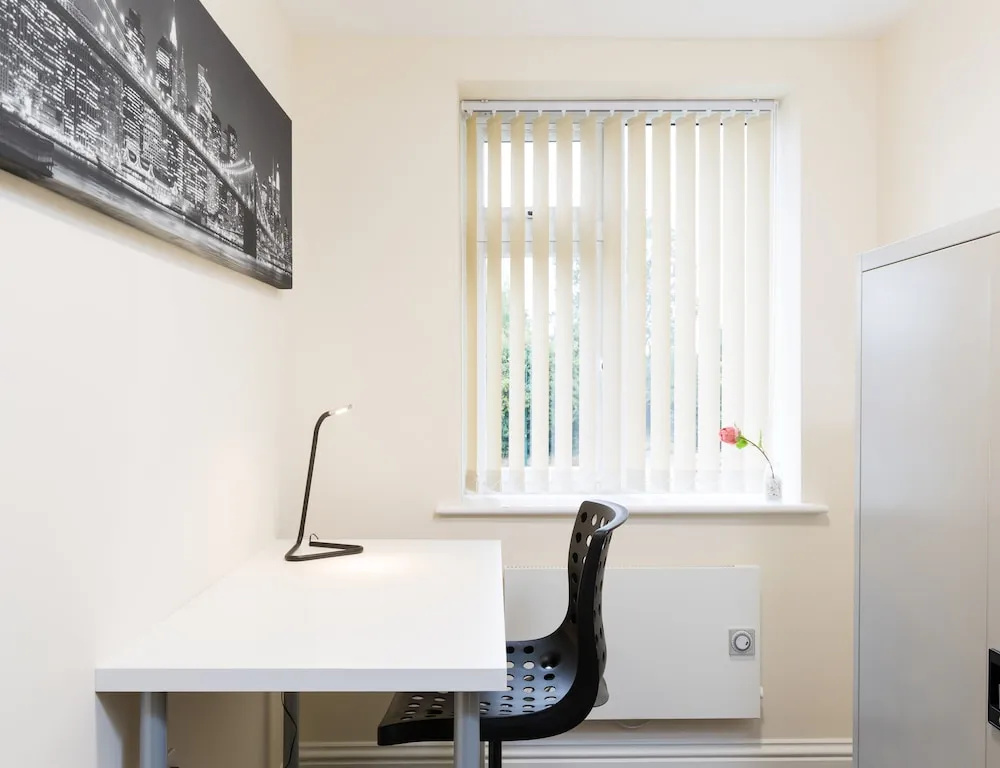 StayFord Apartments - Meriden - Near NEC