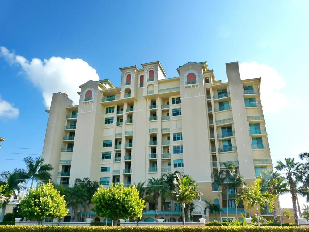 Pier 81 South Unit 204