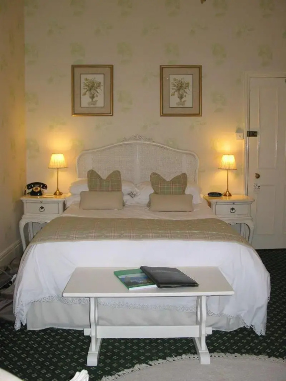 Rylstone Manor
