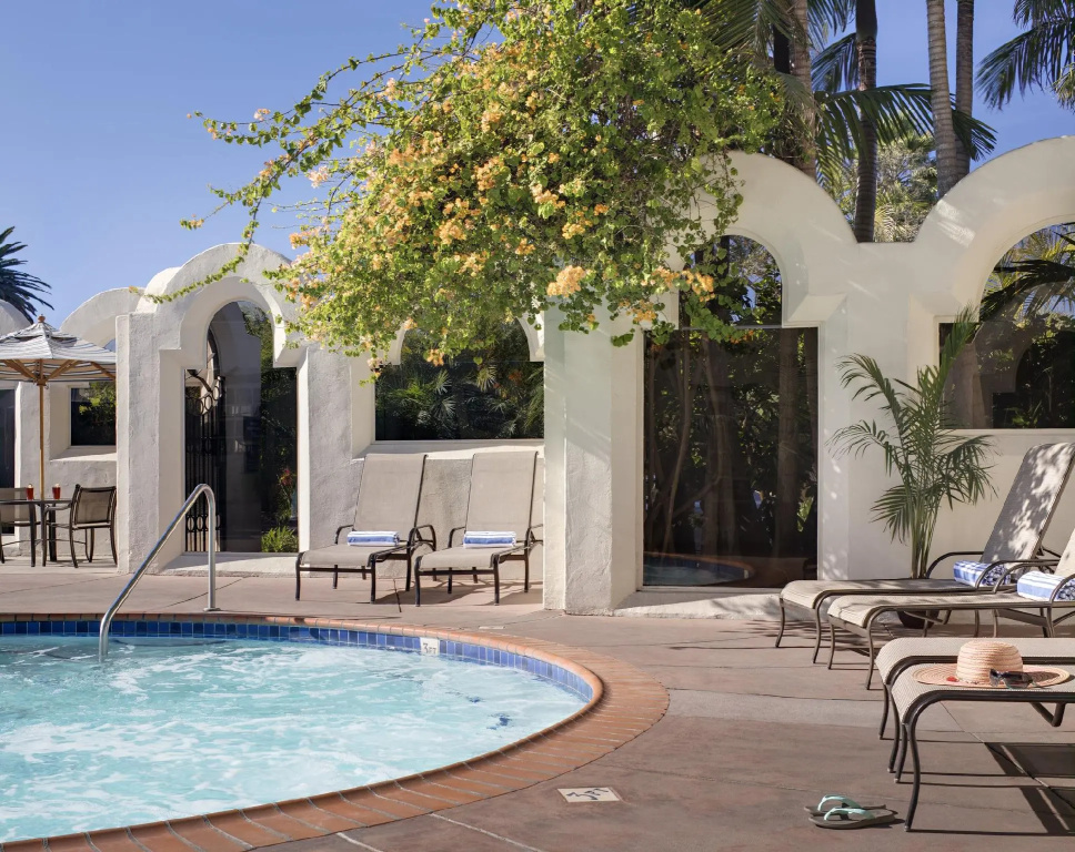 Bahia Resort Hotel