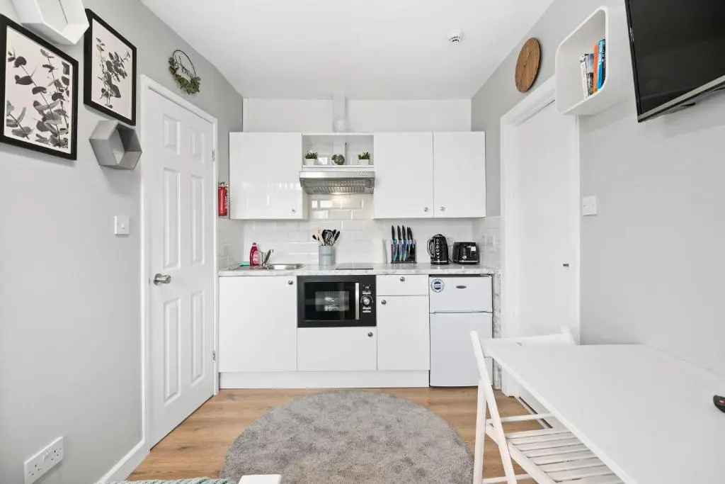 Stunning Studio Flat for 2 people in Kensal Green near West Kilburn, Ladbroke Grove and Maida Hill