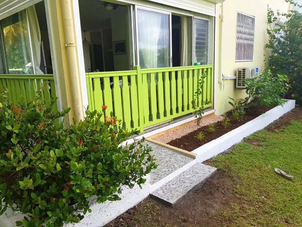 Apartment with One Bedroom in Sainte-Luce, with Wonderful Sea View And Furnished Garden - 150 M From the Beach
