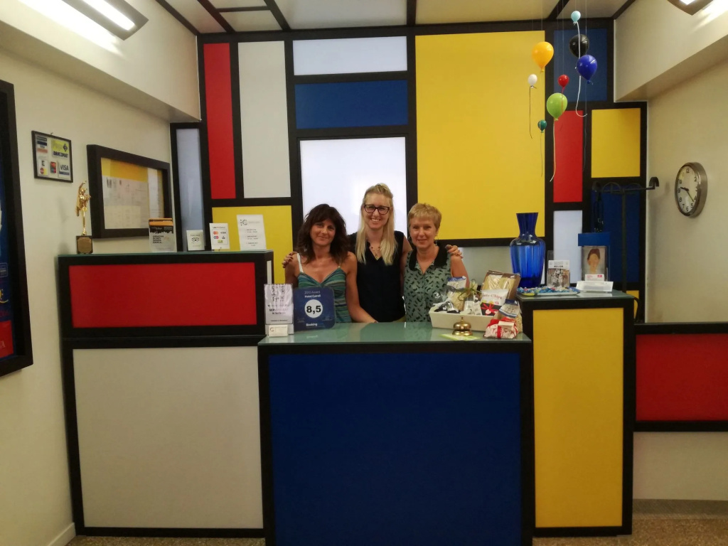 Hotel Cairoli