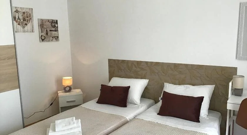 Private Accomodation Madunic