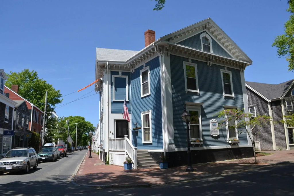 Mariner House