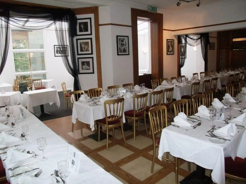 Harefield Manor Hotel