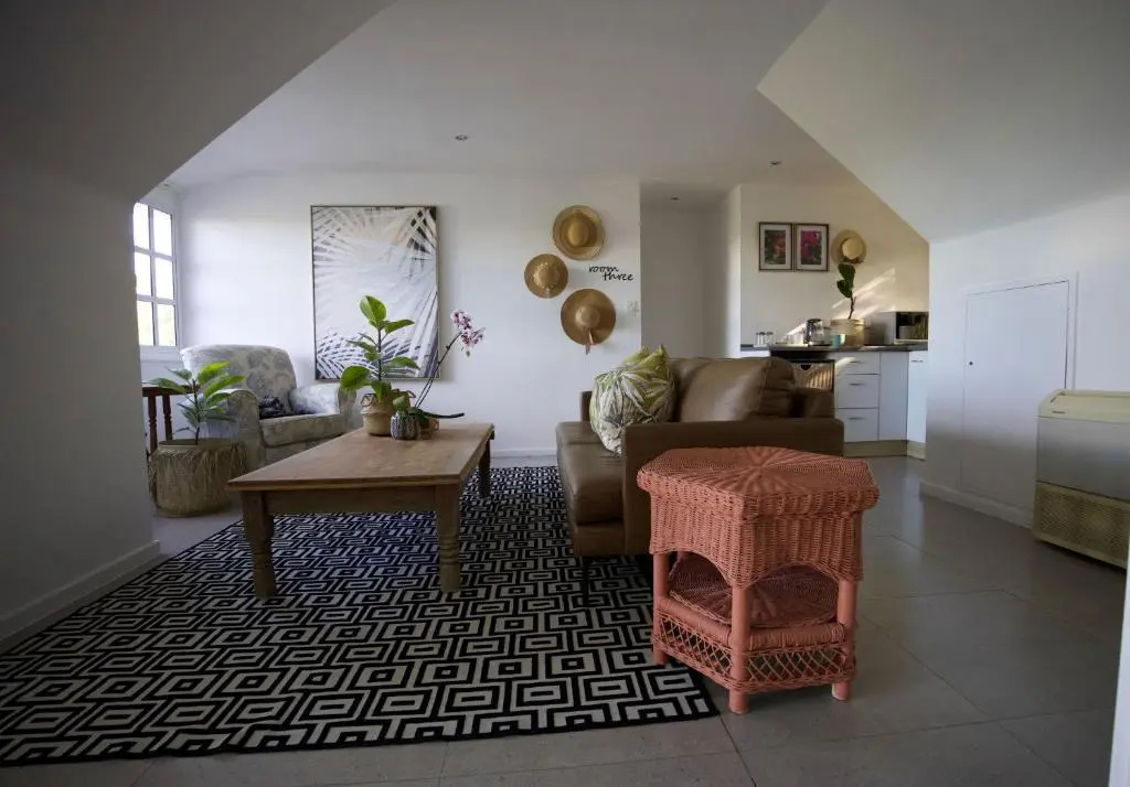 Shelbourne Boutique Lodge