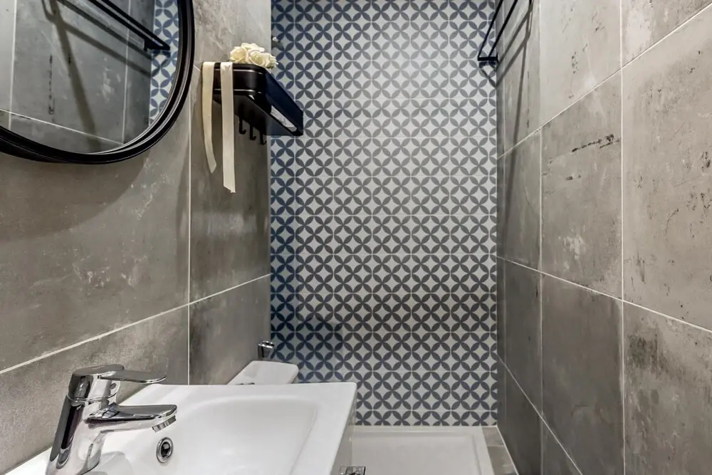 Downtown Modern Apartments by Homing