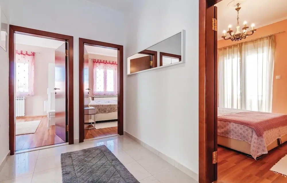 Beautiful Home In Zadar With Sauna