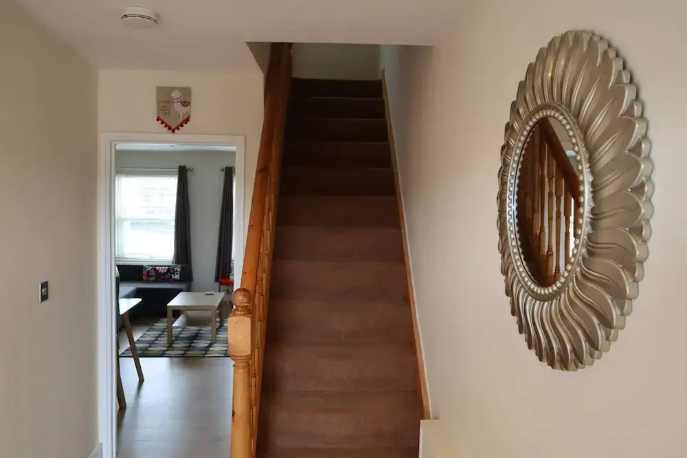 Apartment - Sleeps 4 - Near Castle & Town Centre