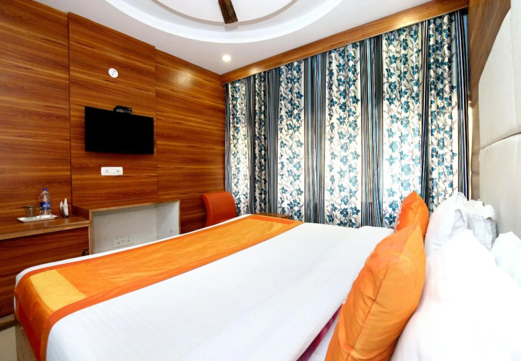 Fabexpress Grand Inn