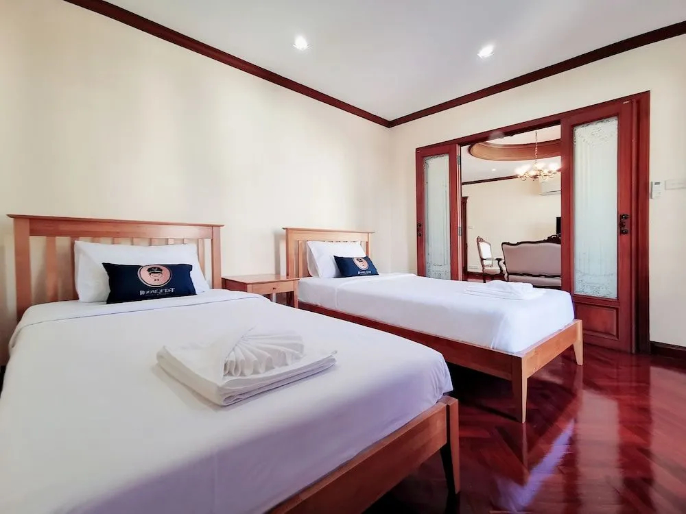 RoomQuest Thonglor