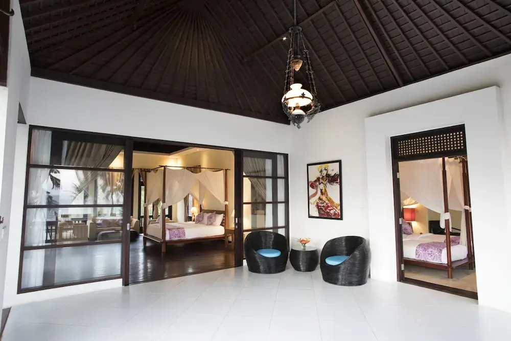 BougainVilla - Oceanfront villa with Cook, ideal for Weddings and Events