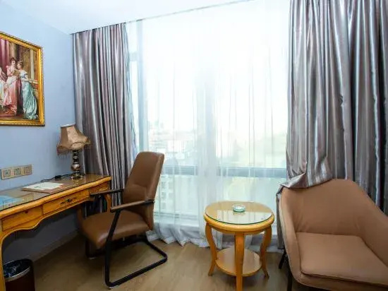 Vienna Hotel (Huaibei Railway Station Wanda Plaza)