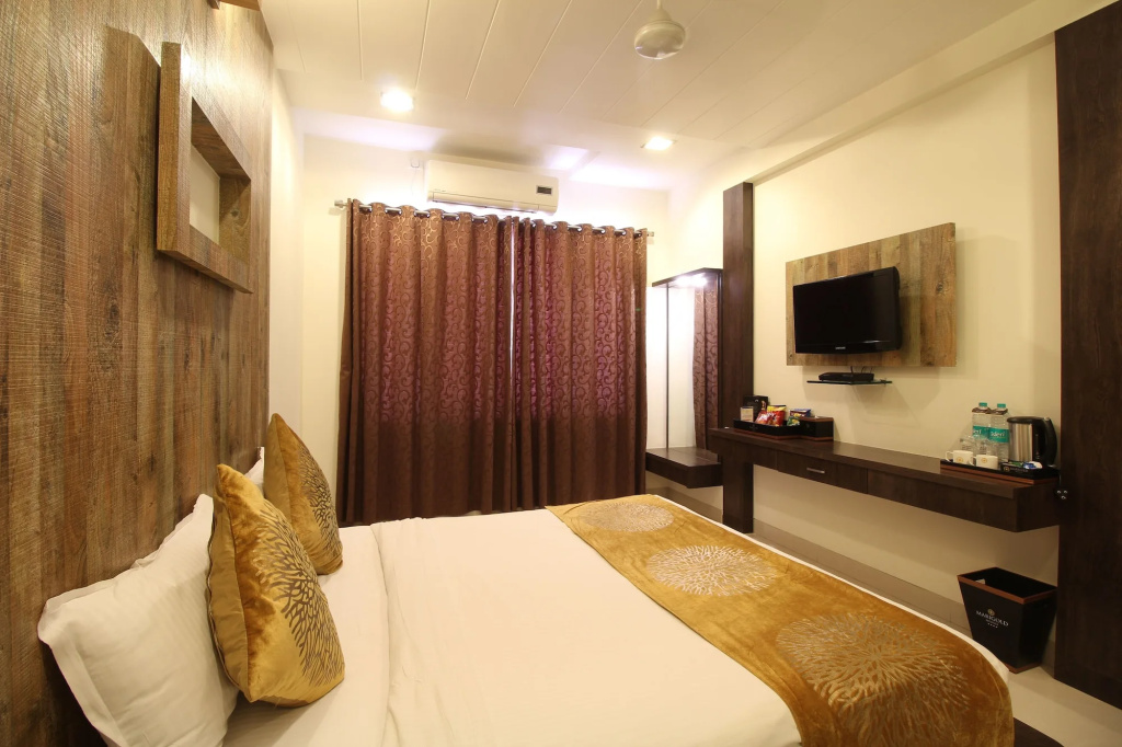 MARIGOLD-Newly Renovated Hotel