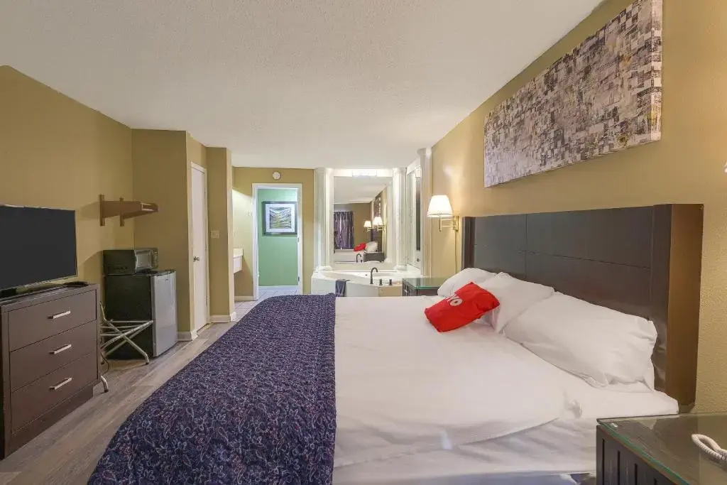 OYO Hotel Brownsville TN I-40