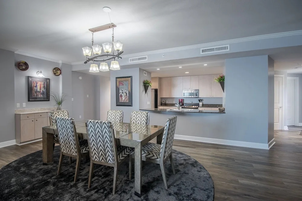 Sea Breeze 1011 Penthouse