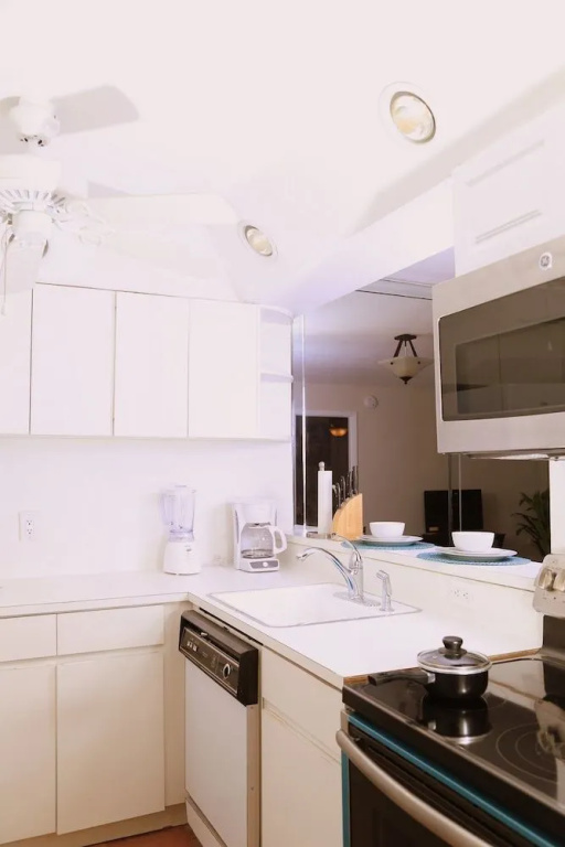 Oasis Guest Apartments - South Beach