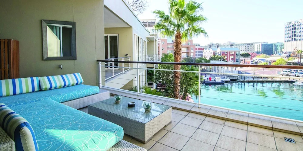 Two Bedroom Apartment - Fully Furnished and Design