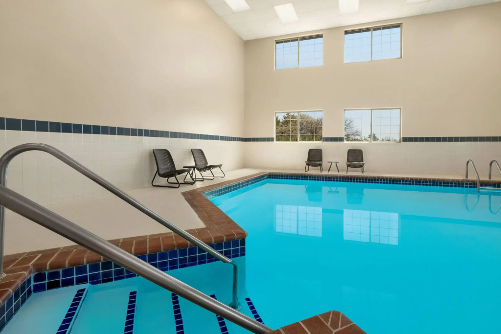 Baymont by Wyndham Blackwell I-35