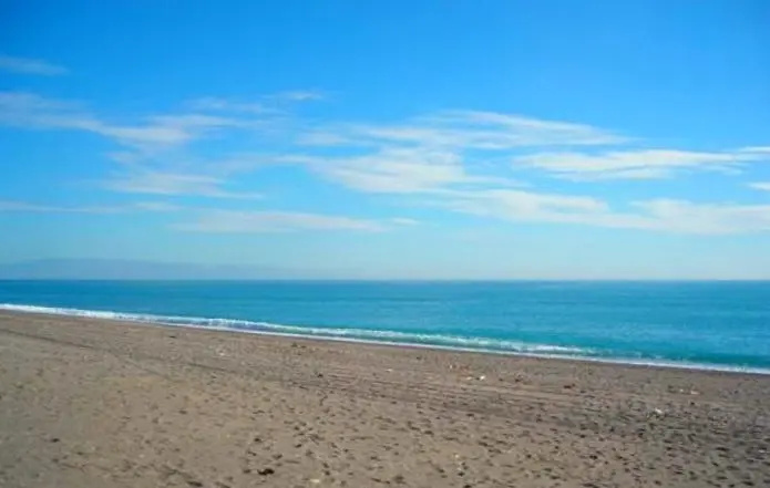 Holiday House Etna Beach