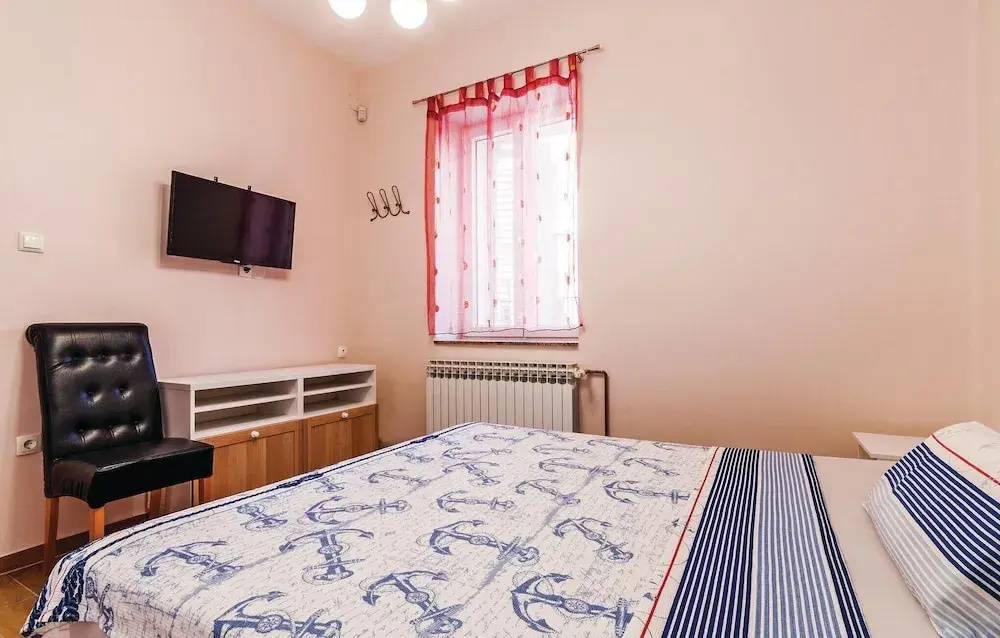 Beautiful Home In Zadar With Sauna
