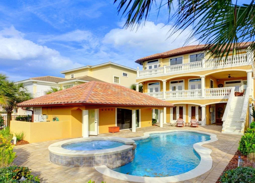 Tuscany By the Sea 5 Br home by RedAwning