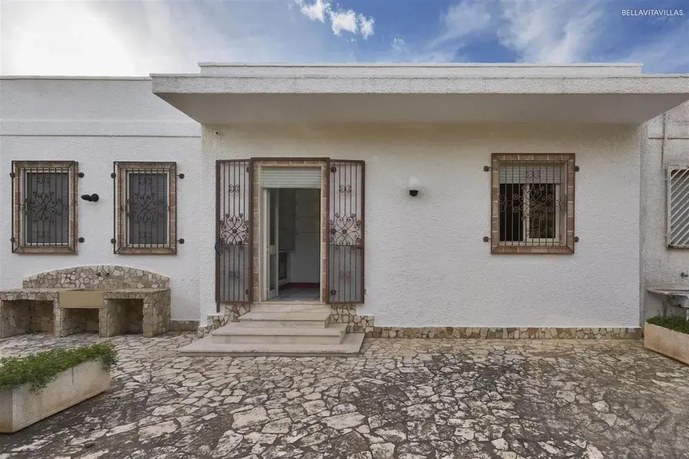 1075 Villa Castiglione