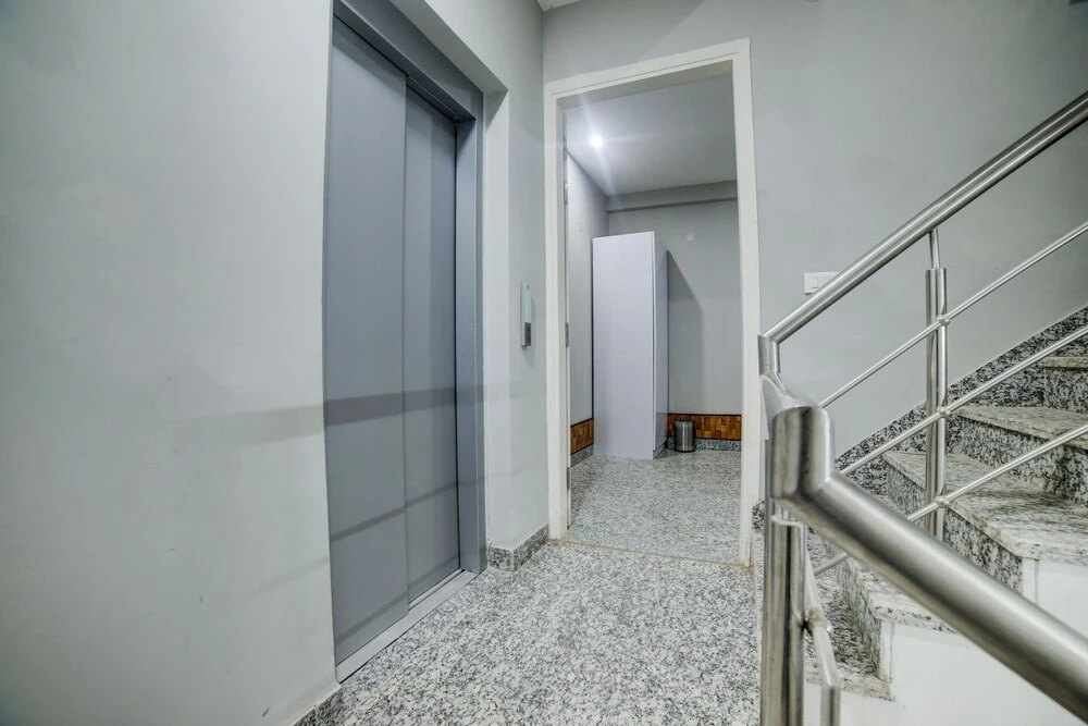 Oyo 28073 Shiva Residency