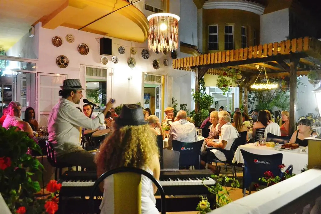 Hotel Arco del Sol