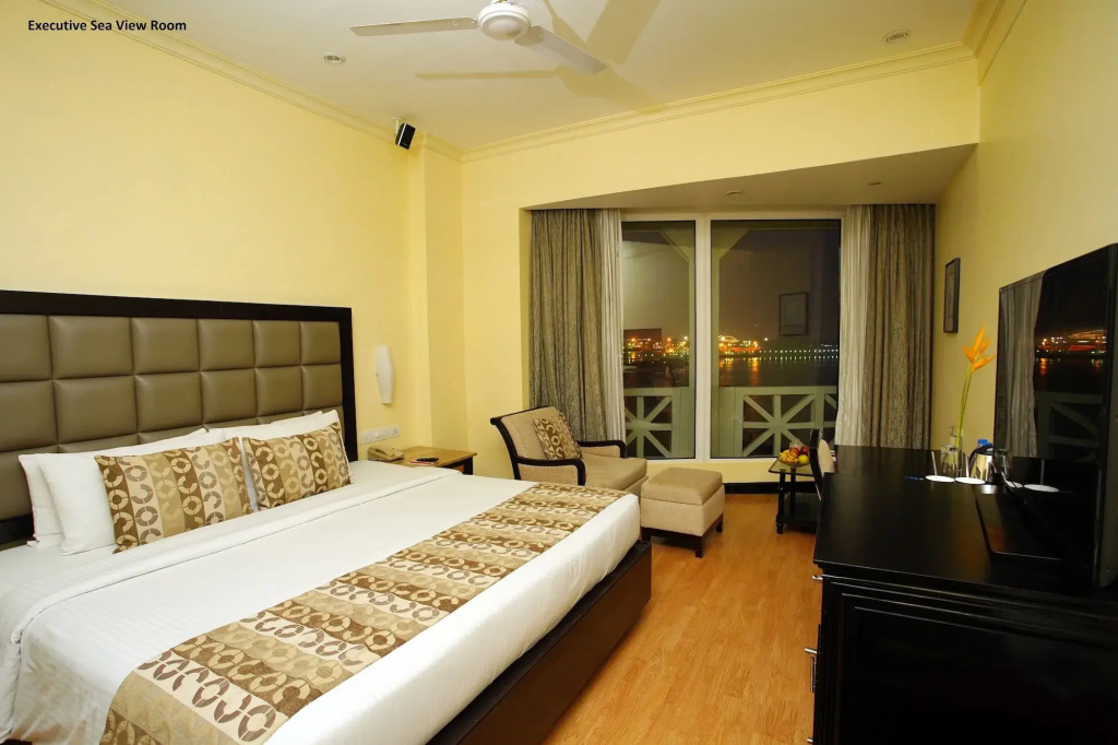 Vivanta Ernakulam, Marine Drive