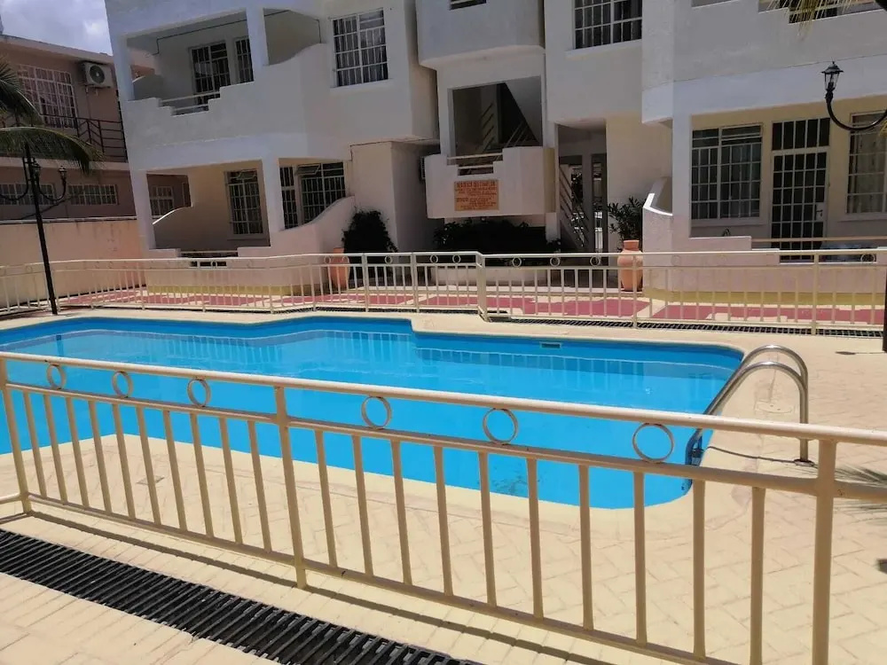 Roommate for rent in flic en flac