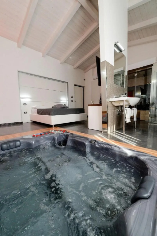 X Hotel
