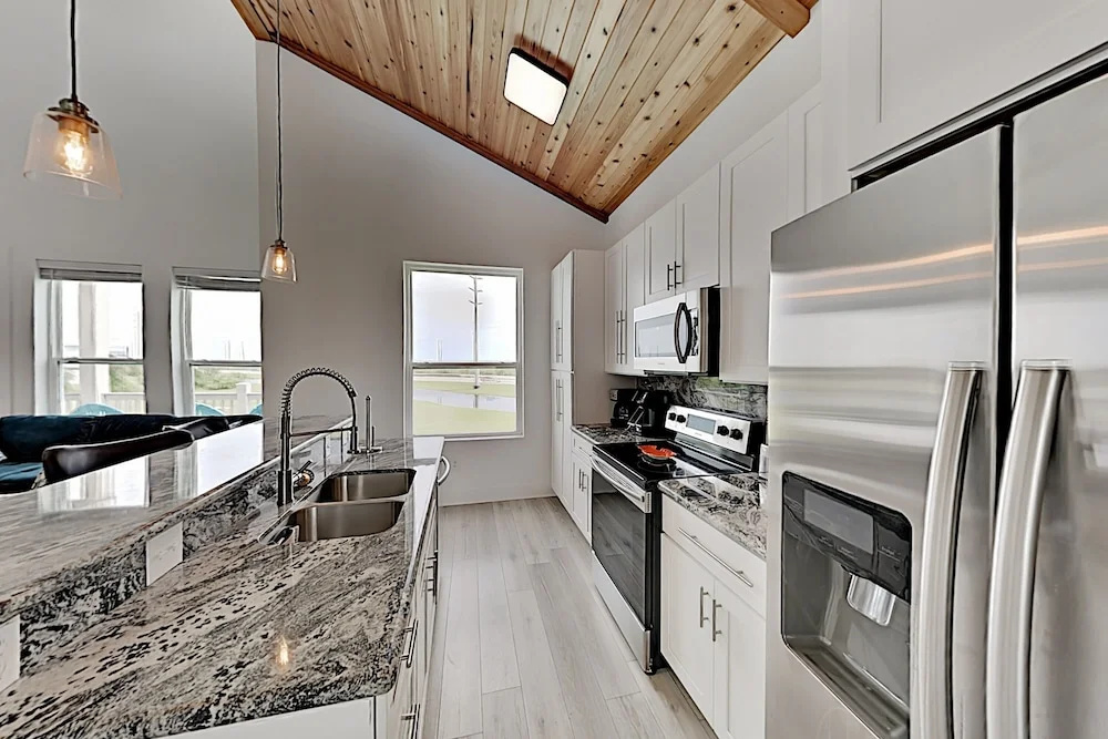 Walk To Beach! Custom Gulf-view New Build W/ Pool 3 Bedroom Home