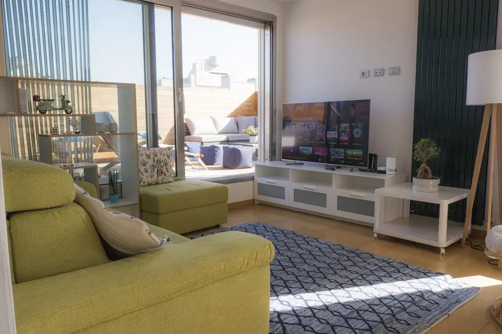 Immerse Yourself in an Idyllic Situation
