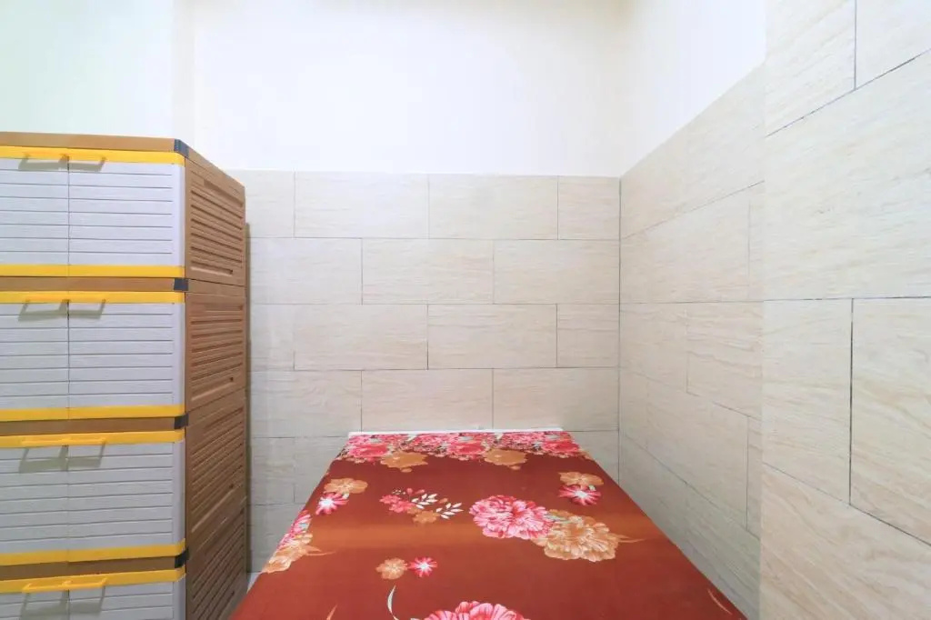 Eiffel Residence Tarakan - Female Only