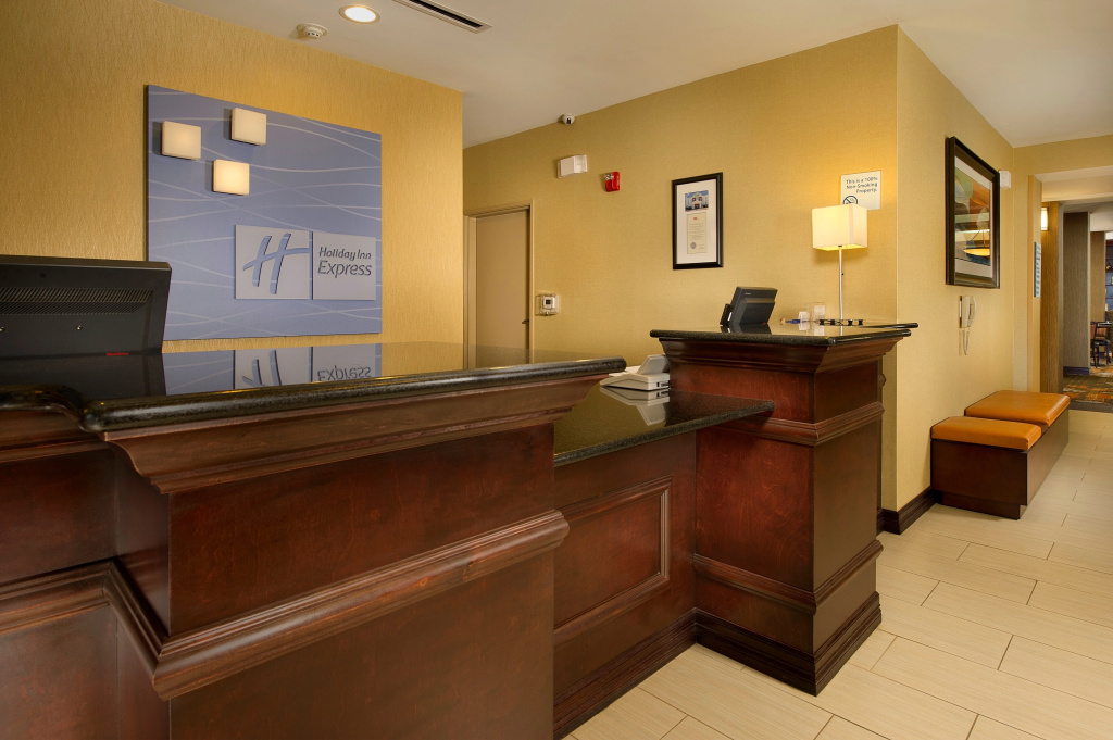 Holiday Inn Express Uvalde by IHG