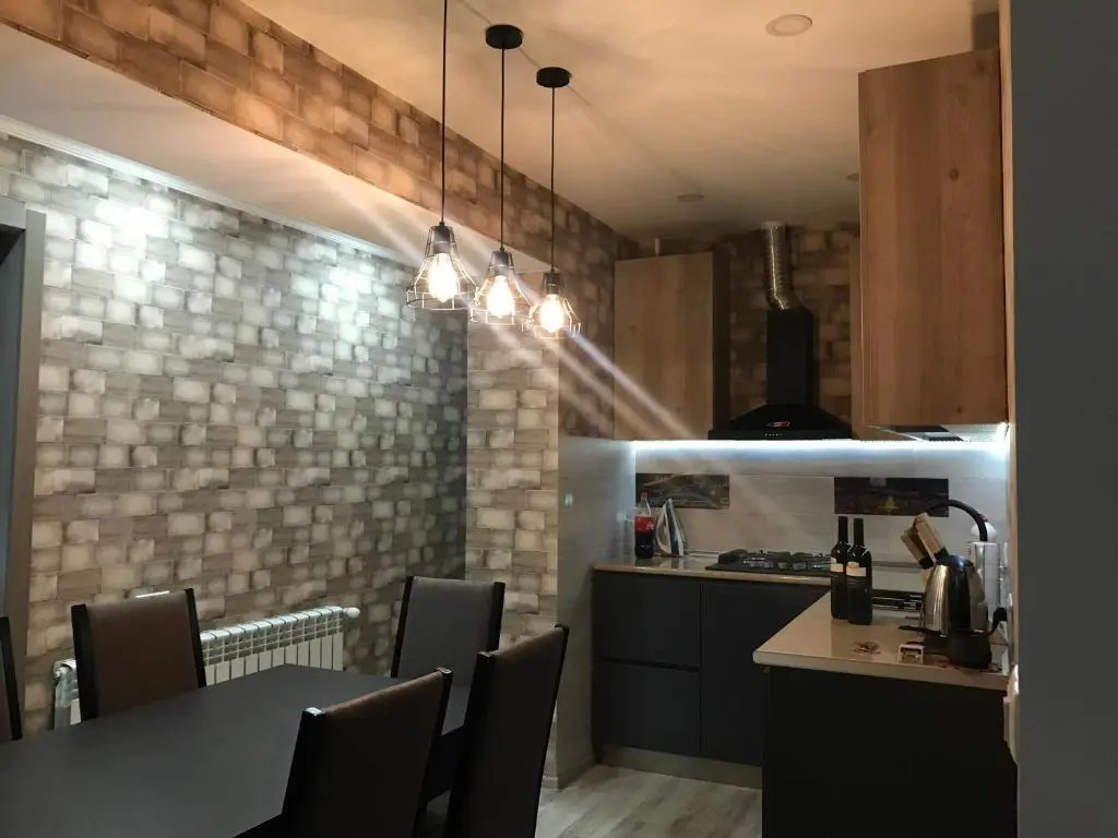 Luxury 4-Bedroom Apartment In The Center