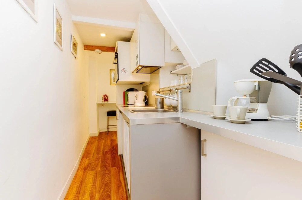 Rent4rest Bairro Alto Charming 1 Bedroom Apartment