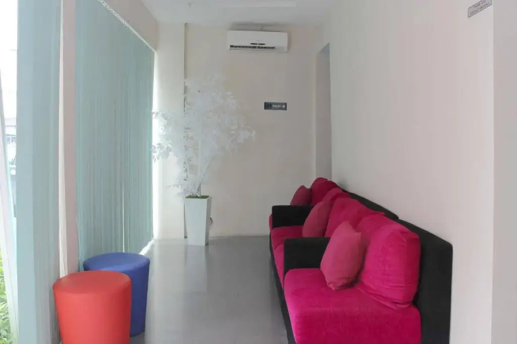 ZEN Rooms Mataram Airlangga