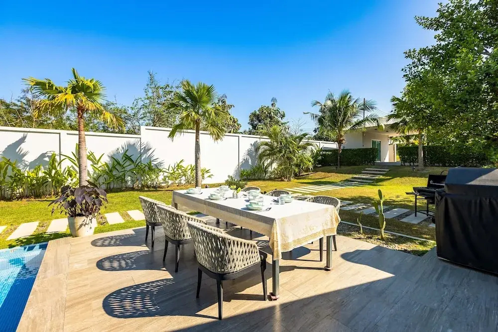 Large Private Pool Villa with 7 Bedrooms 7B