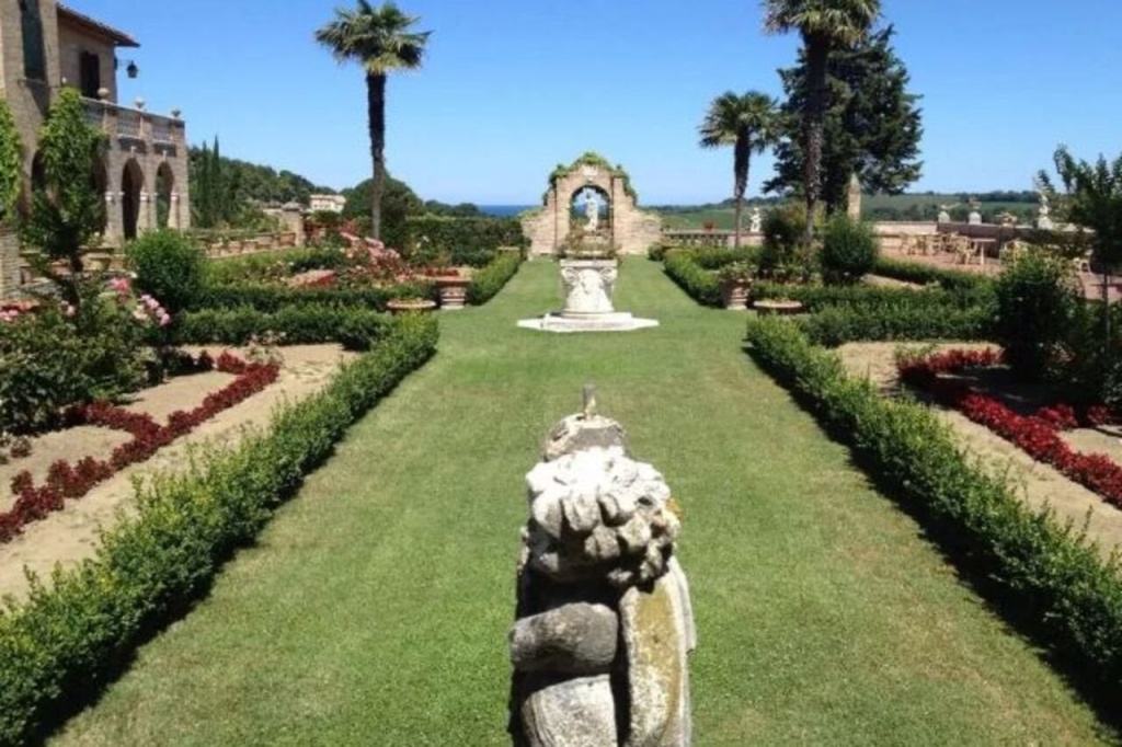 Villa Cattani Stuart XVII secolo
