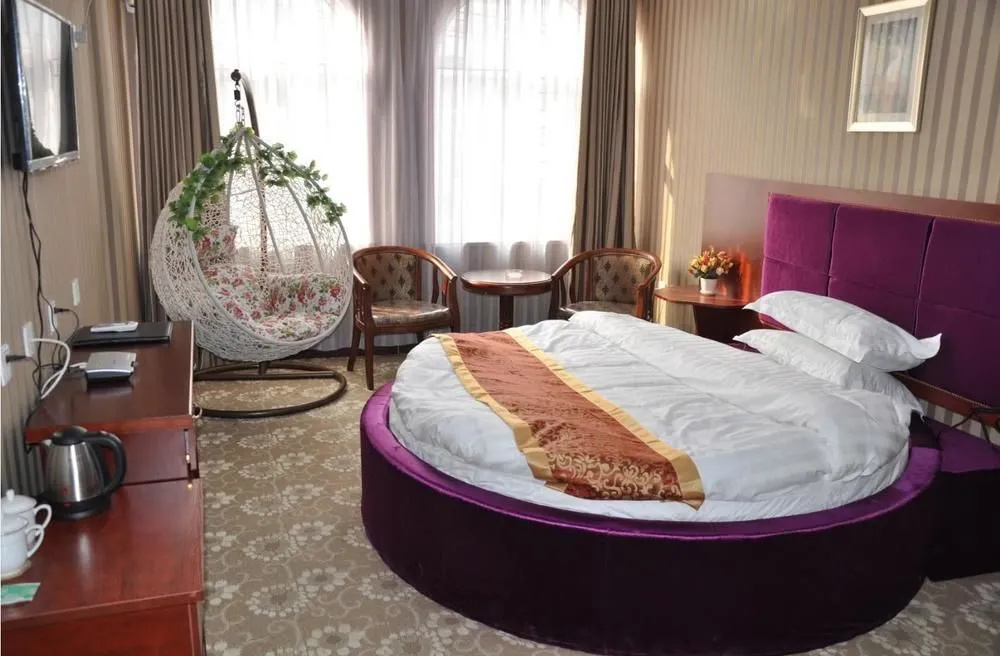 Lushang Hotel