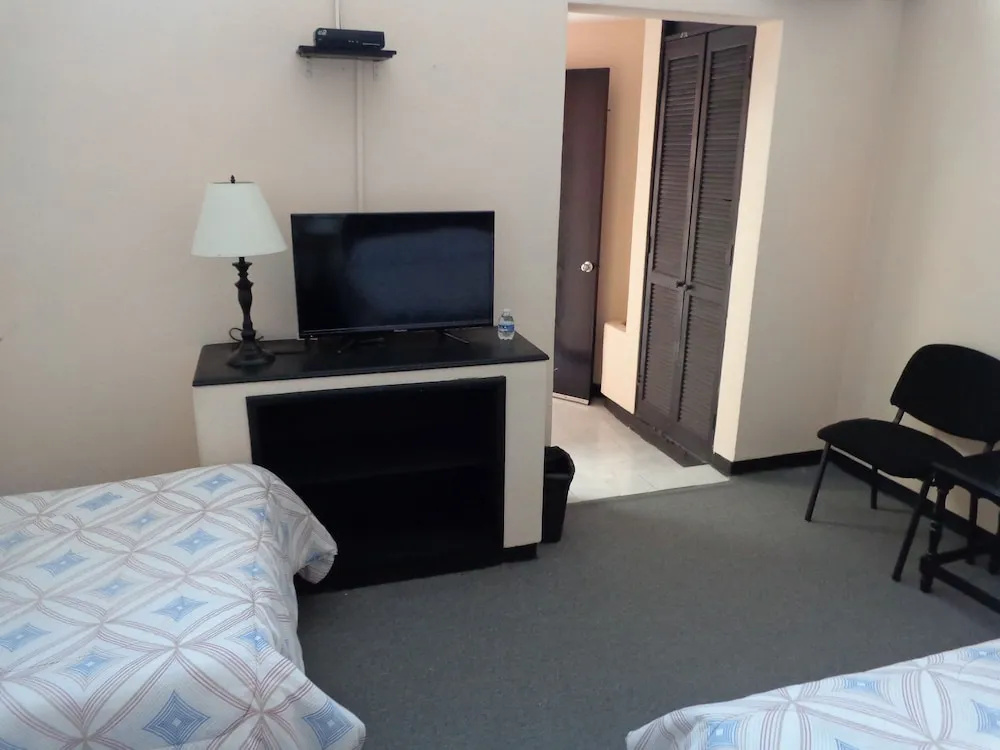 Hotel Bugambilias