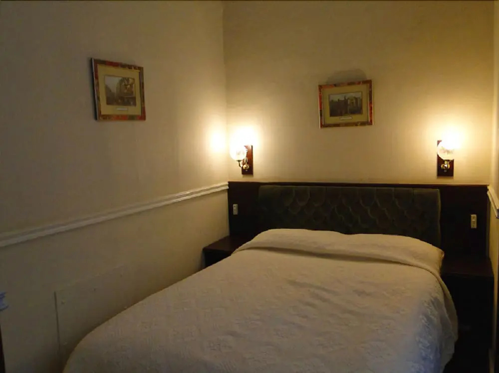 Hallam Hotel