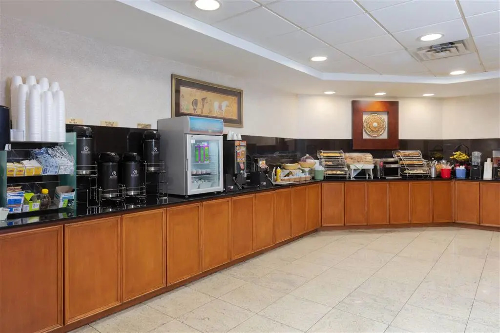 La Quinta by Wyndham Garden City