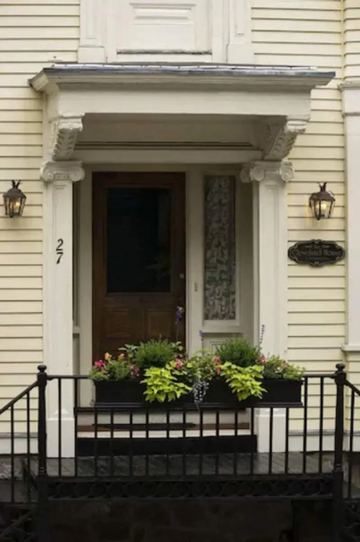 Cleveland House Inn